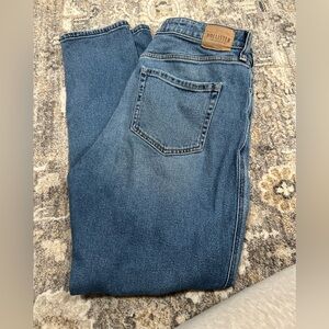 Hollister curvy ultra high rise mom jean